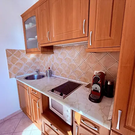 Apartment By Hellobalatonlelle