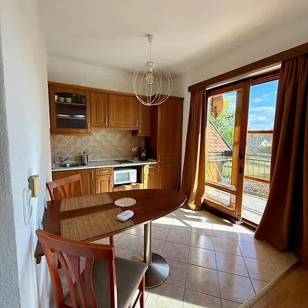 By Hellobalatonlelle *