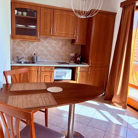 By Hellobalatonlelle Apartment Balatonlelle